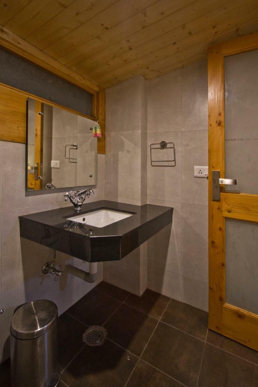 Lonchenpa B&B Manāli Exteriör bild